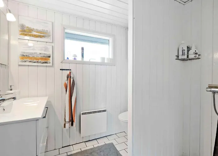 Hébergement de vacances Fantastic View Over Veno Bay